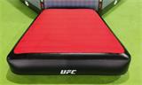 Escalier gonflable UFC